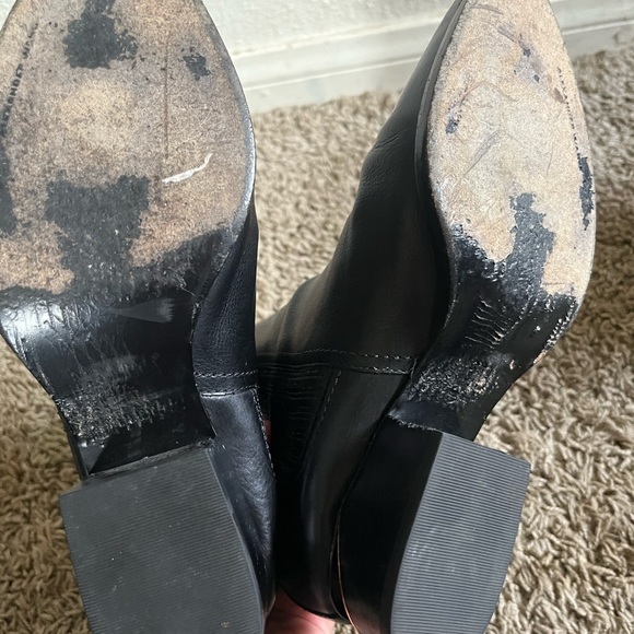 Alexander Wang Anouck Chelsea Classic Boots
Size 37.5 - Picture 5 of 6